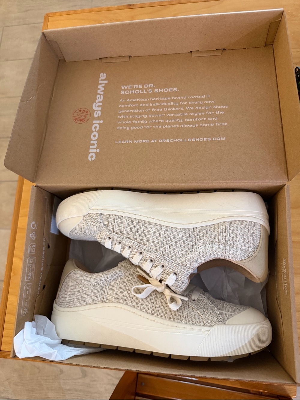 Dr. Scholl's Men's Cream Knit Lace-Up Sneakers